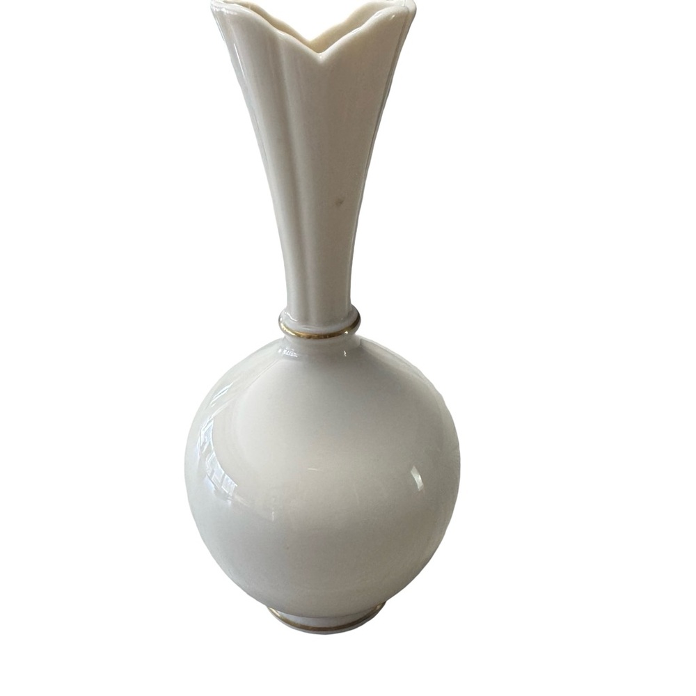 High Vase (Bulbous) 86 by LENOX Cream with Gold Trim